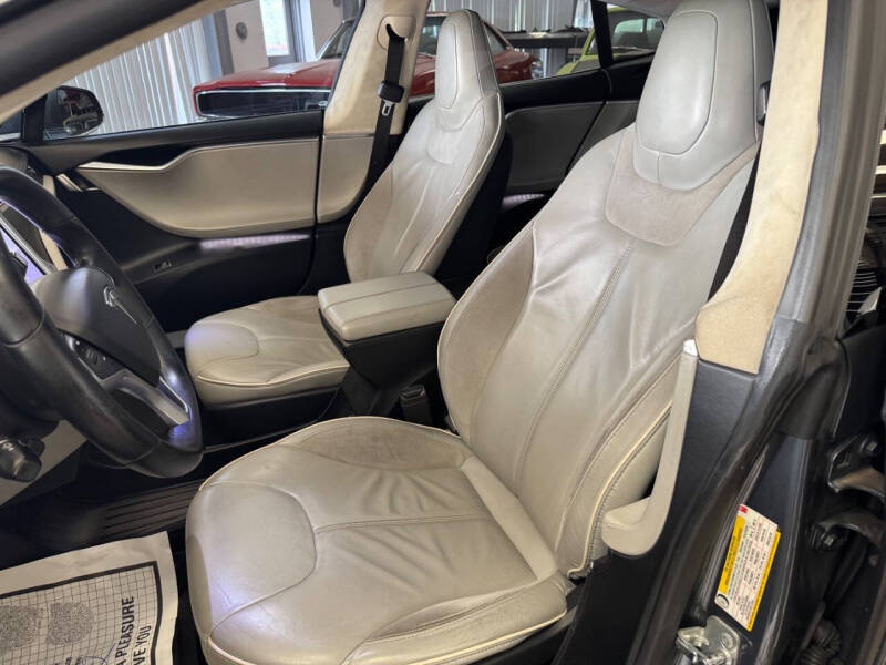 2013 Tesla Model S Performance