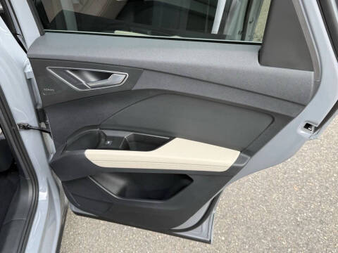 2024 Audi Q4 e-tron quattro Prestige 50