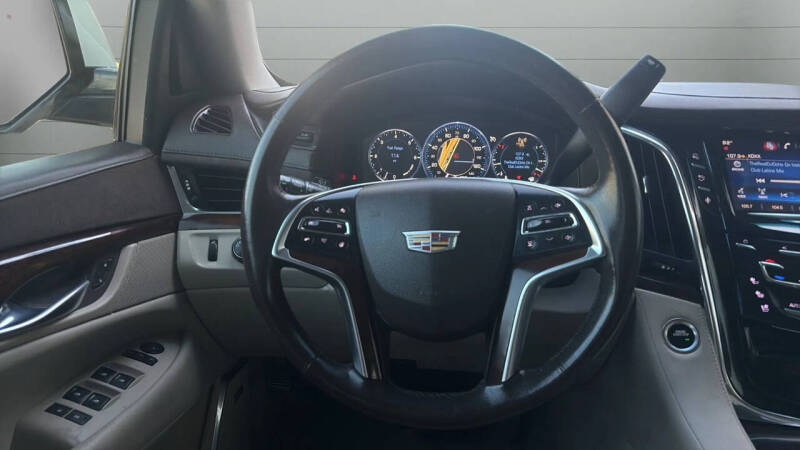 2015 Cadillac Escalade ESV Luxury