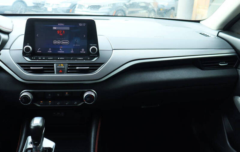 2023 Nissan Altima 2.5 SR