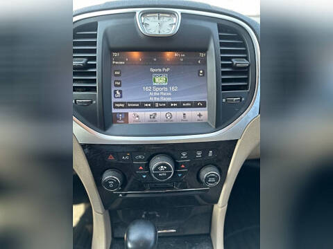 2011 Chrysler 300 Limited