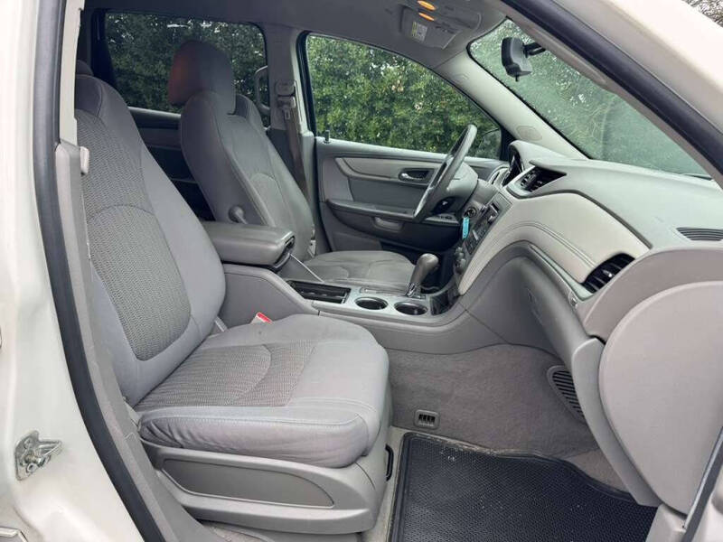 2013 Chevrolet Traverse LS