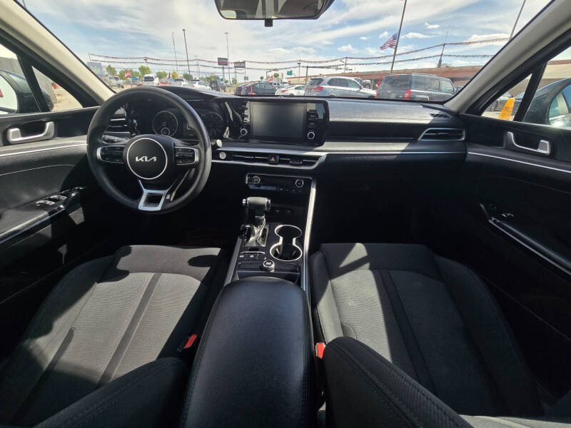 2022 Kia K5