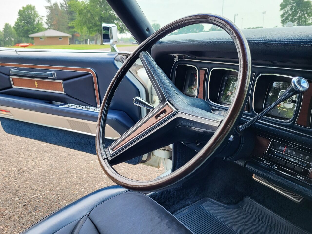 1971 Lincoln Continental 210