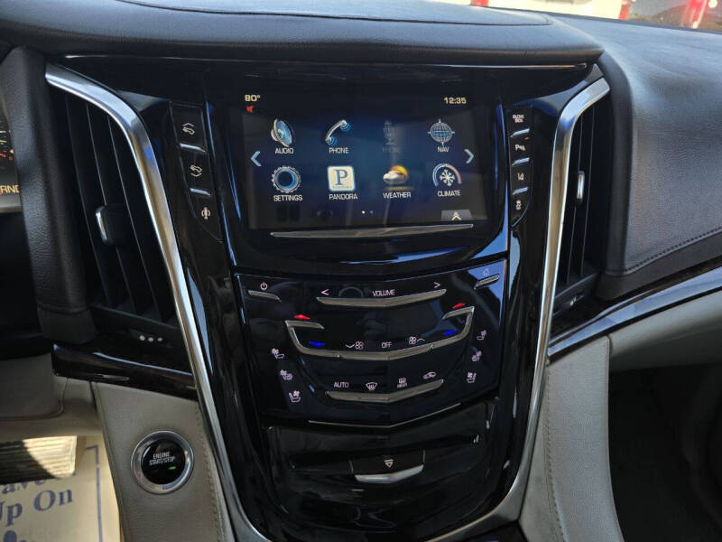 2015 Cadillac Escalade Luxury