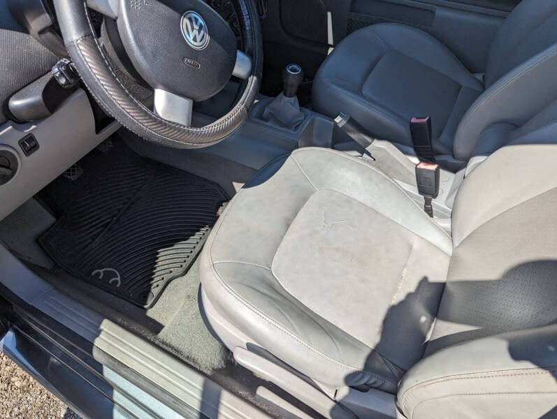 2008 Volkswagen New Beetle S