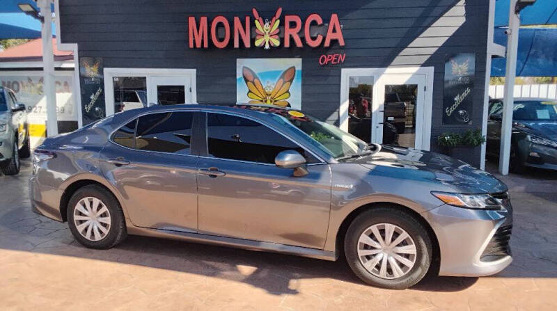 2021 Toyota Camry LE's photo