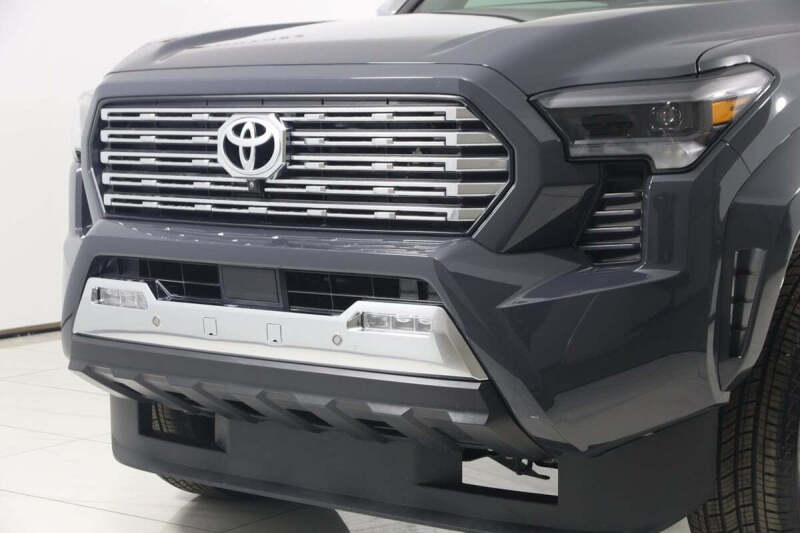 2024 Toyota Tacoma Limited HV