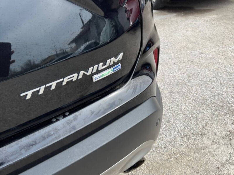 2019 Ford Edge Titanium