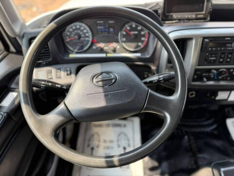 2020 Hino 268A