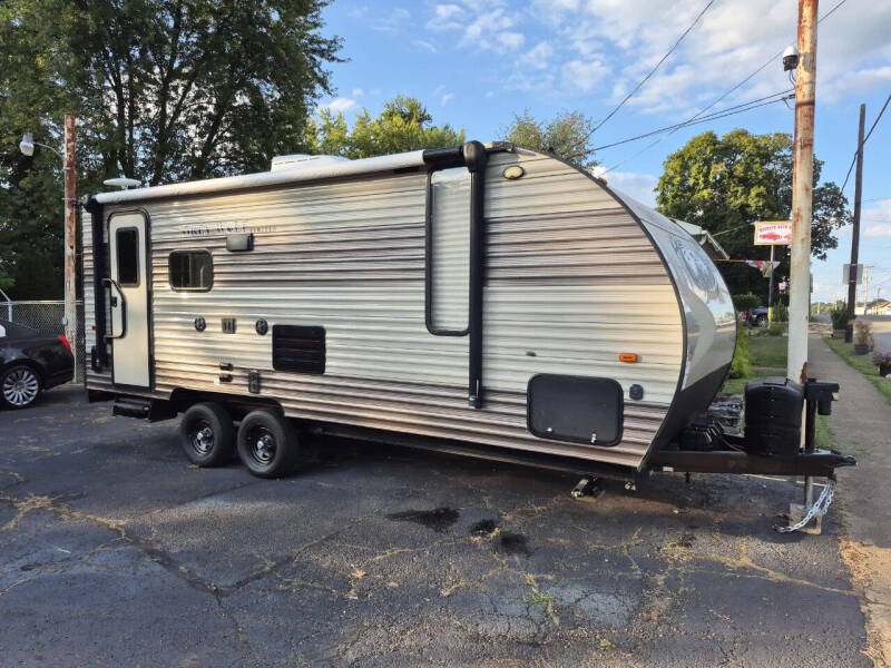 2018 Cherokee Grey Wolf
