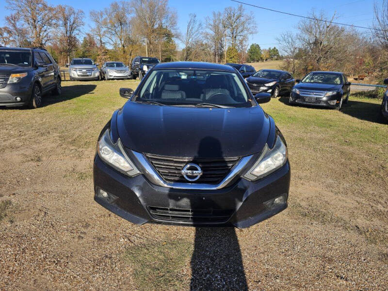 2017 Nissan Altima's photo