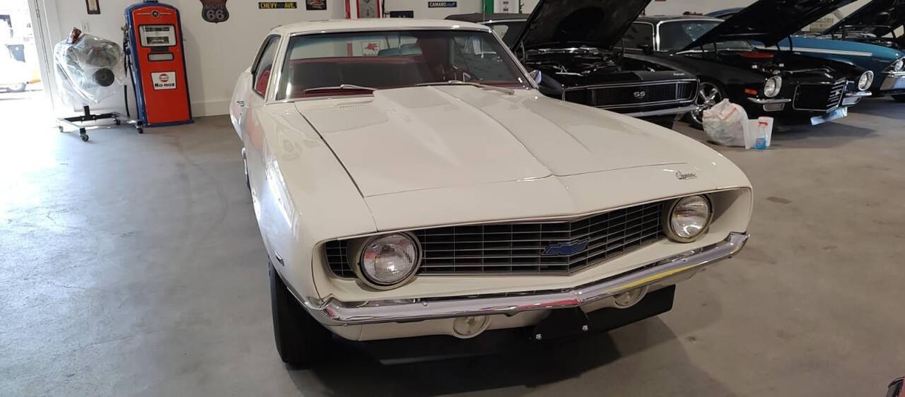1969 Chevrolet Camaro 3