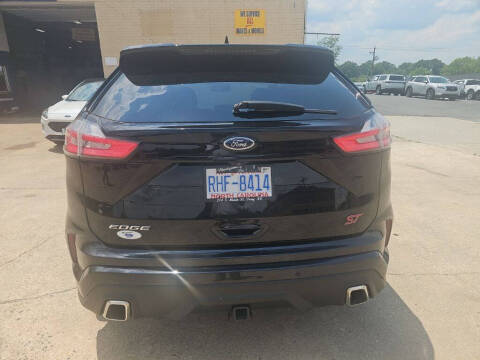 2019 Ford Edge ST