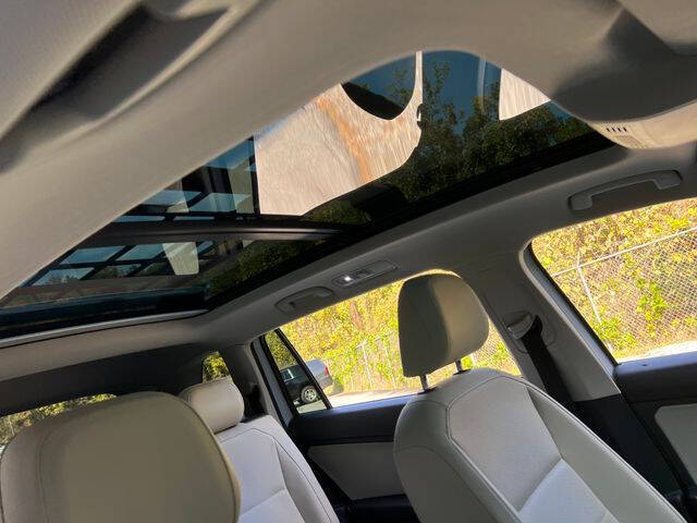 2018 Volkswagen Tiguan 2.0T SEL 4Motion