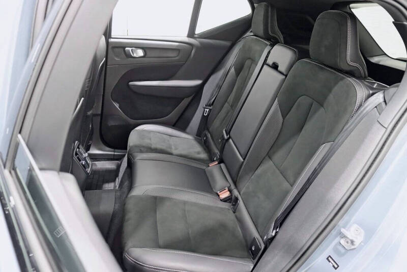 2021 Volvo XC40 Recharge Pure Electric P8