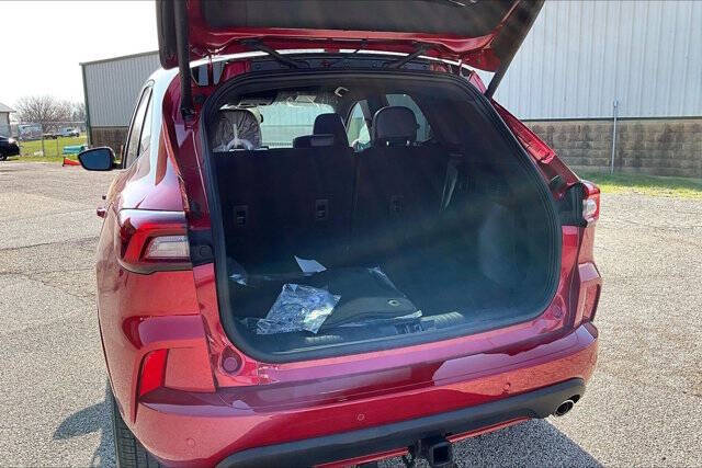 2026 Ford Escape ST-Line Elite