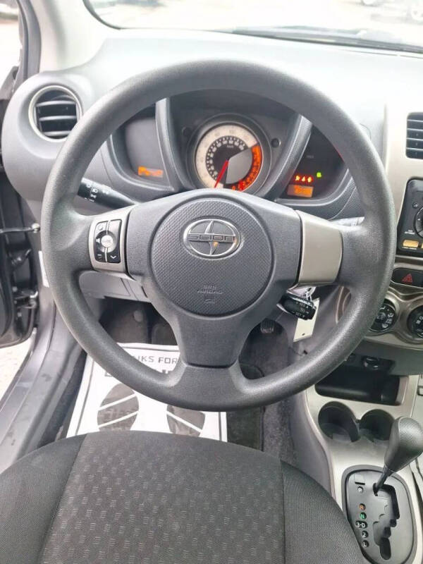 2013 Scion xD