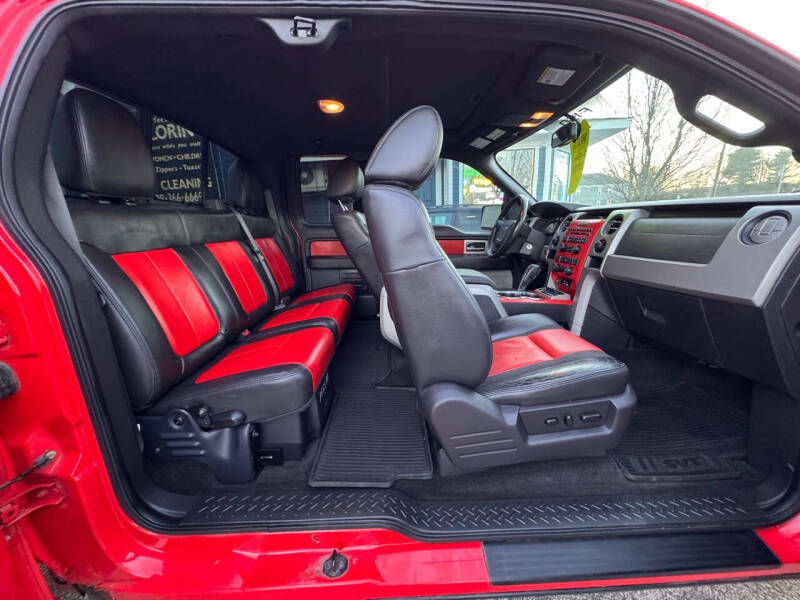 2010 Ford F-150 SVT Raptor photo 11