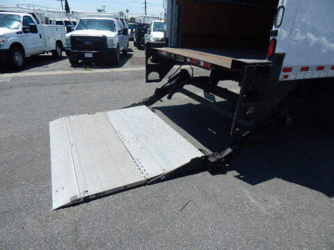 2016 Freightliner M2 106