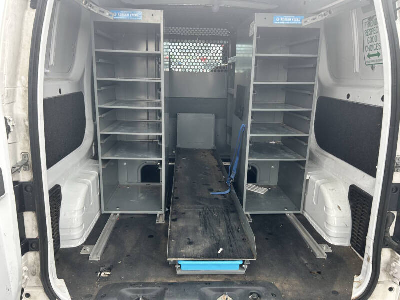 2017 Nissan NV200 SV