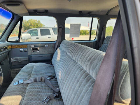 1990 Chevrolet Suburban V2500