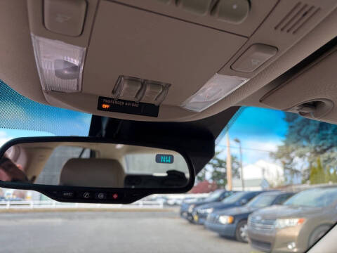 2011 Cadillac DTS Premium Collection