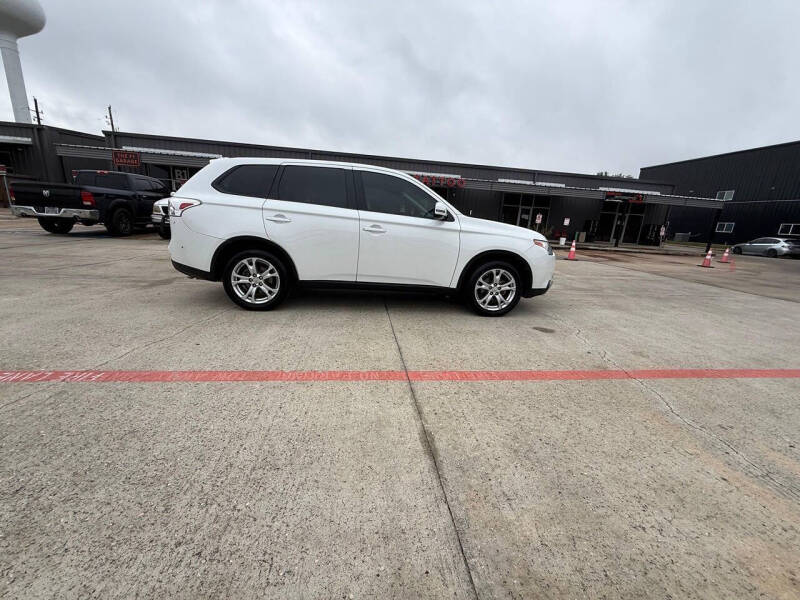 2015 Mitsubishi Outlander SE