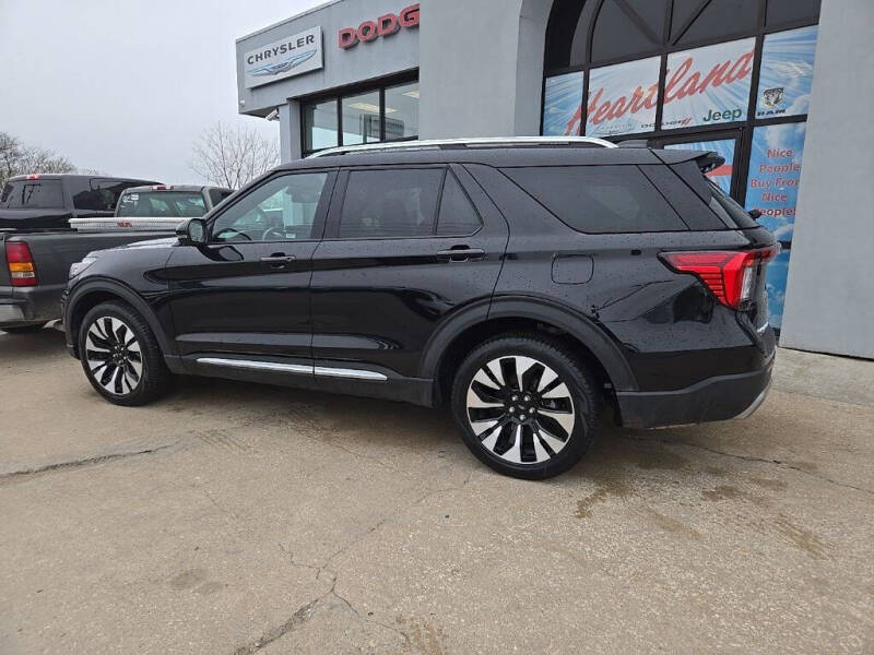 2025 Ford Explorer Platinum