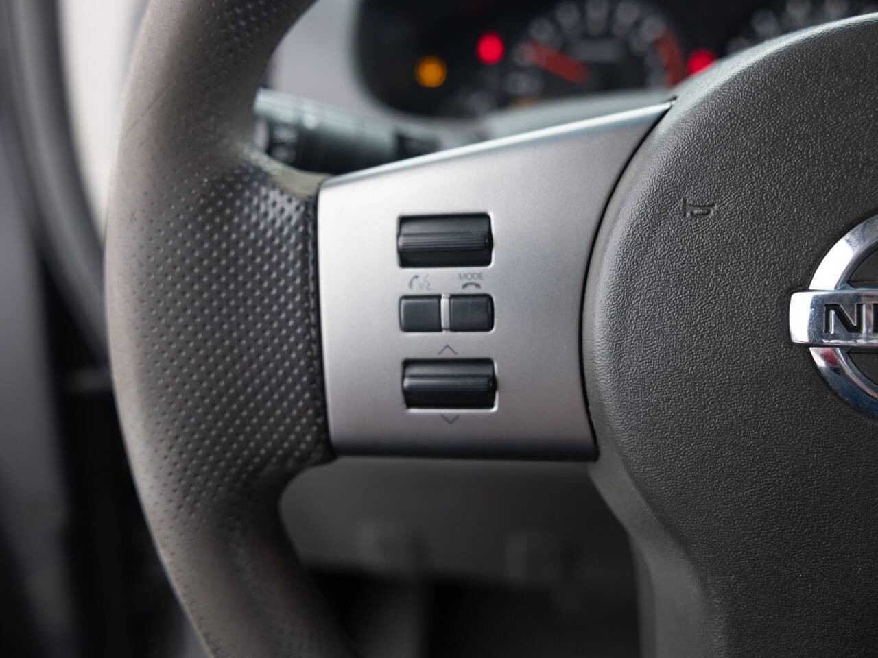 Used Car 2012 Nissan Frontier  Sv V6 4x4 4dr King Cab Pickup 5a For Sale Under $10,000 In Coal City, Illinois