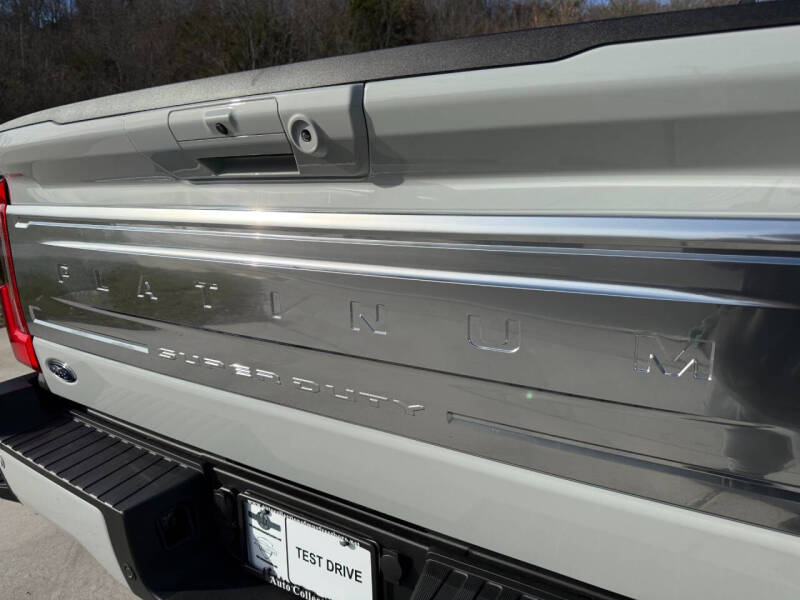 2026 Ford F-450 Super Duty Platinum