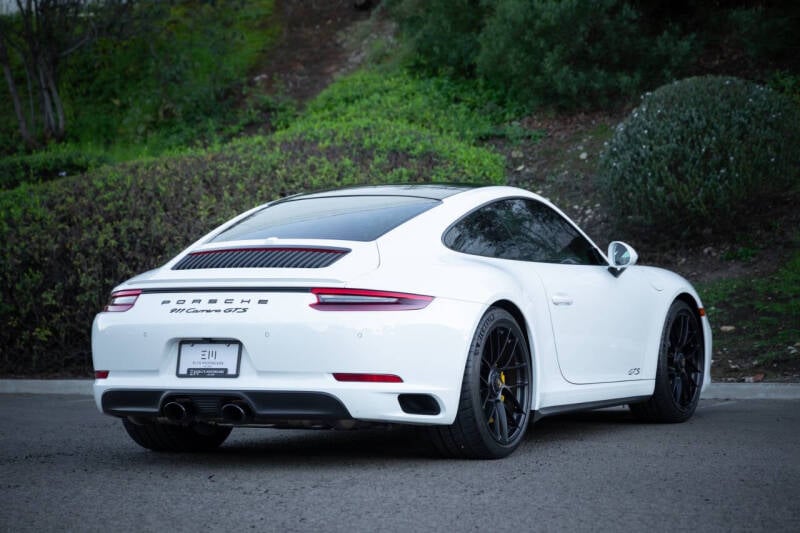 2019 Porsche 911 GTS photo 6