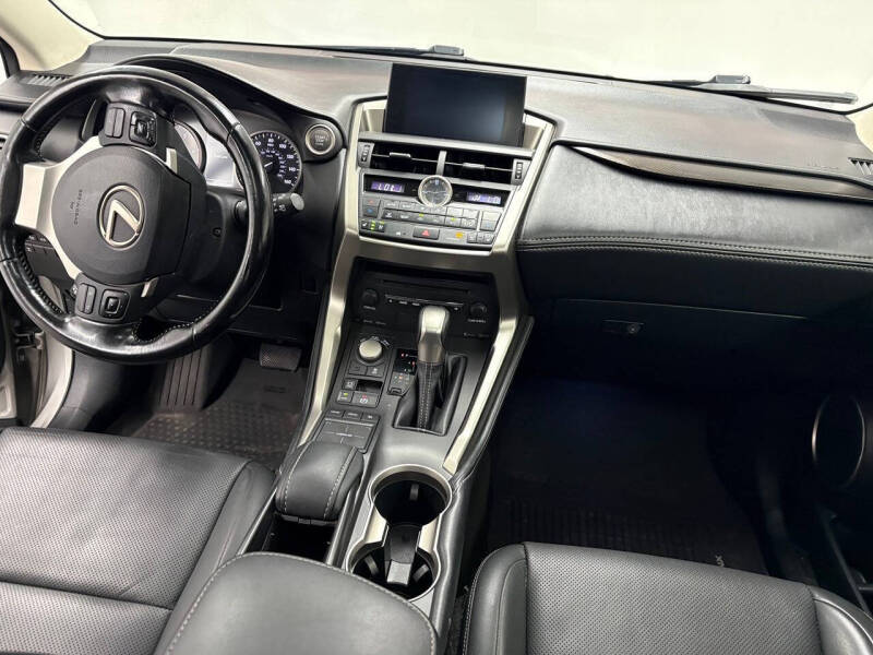 2017 Lexus NX 200t