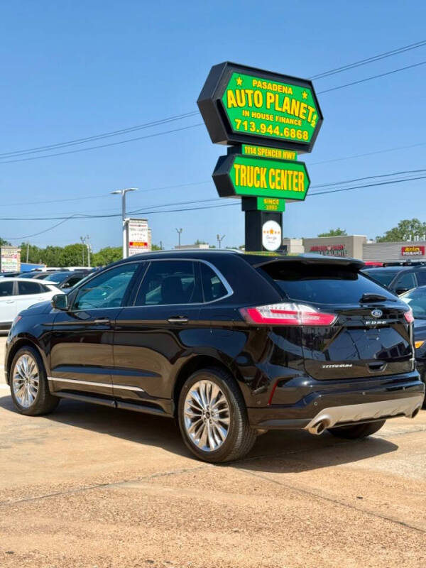 2022 Ford Edge Titanium