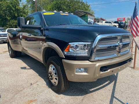 2016 RAM Ram Pickup 3500 for sale at Speedway Motors TX in Fort Worth TX