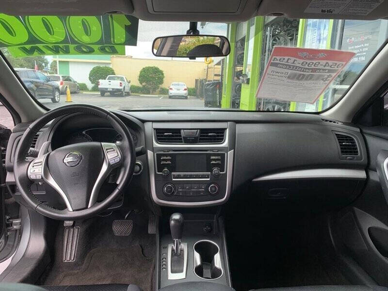 2016 Nissan Altima 2.5 SR