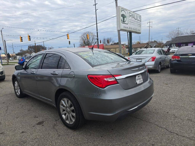 2013 Chrysler 200 Touring