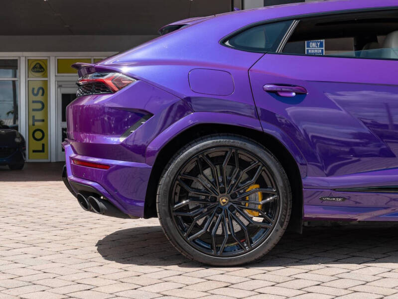 2025 Lamborghini Urus SE