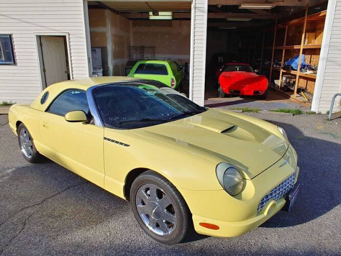 2002 Ford Thunderbird Deluxe