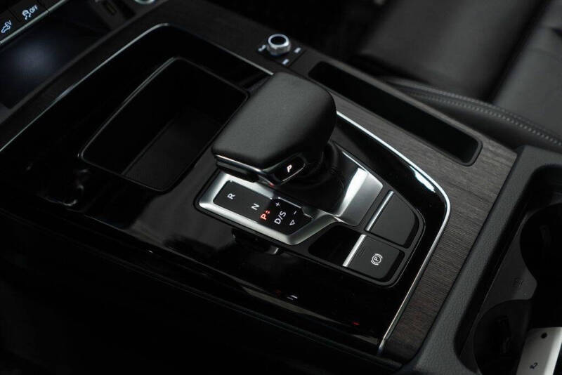 2024 Audi Q5 e quattro S line Premium 55 TFSI