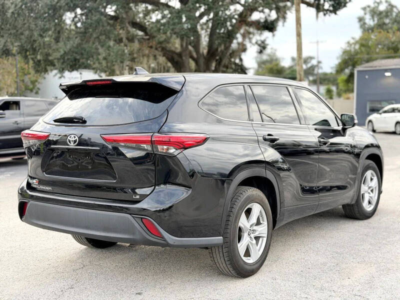 2021 Toyota Highlander LE