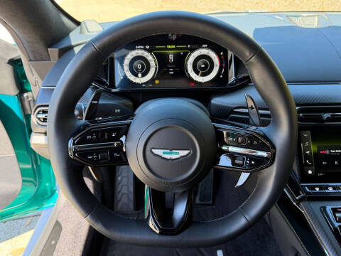 2025 Aston Martin Vantage