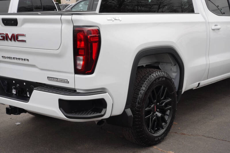2024 GMC Sierra 1500 Elevation