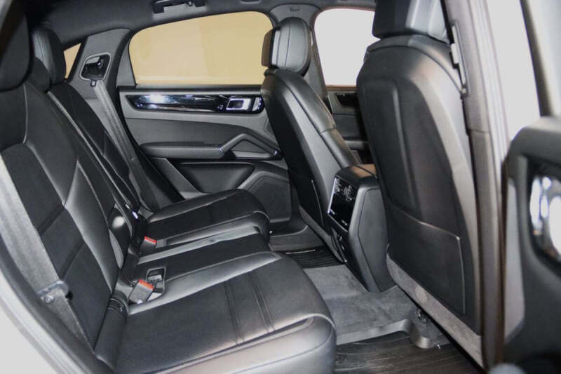 2023 Porsche Cayenne