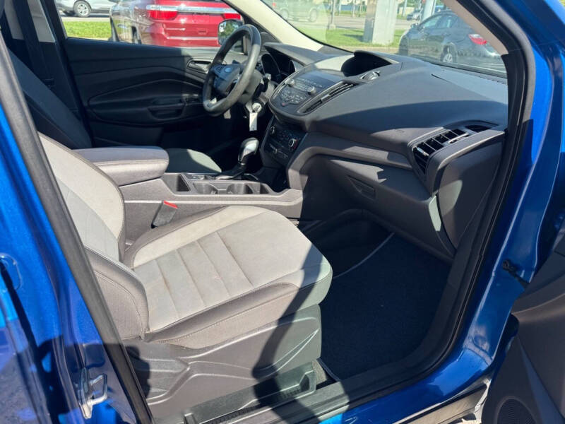 2019 Ford Escape S