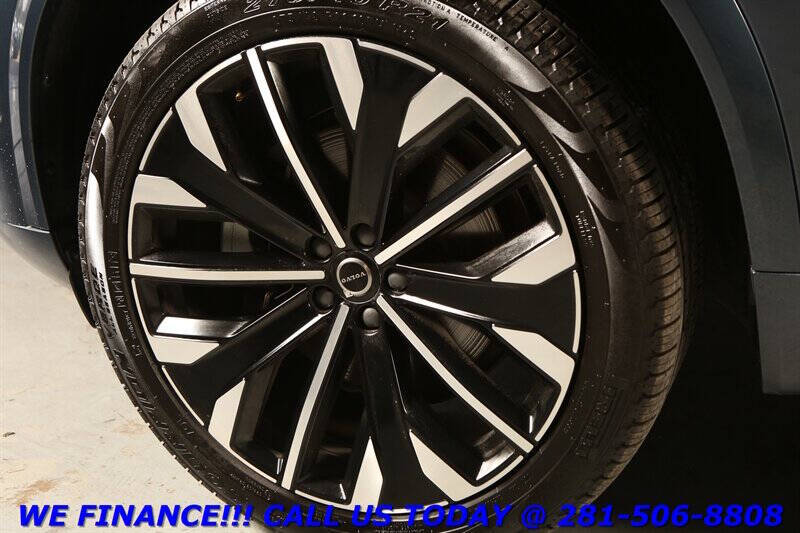 2025 Volvo XC90 B6 Plus Bright Theme 7P