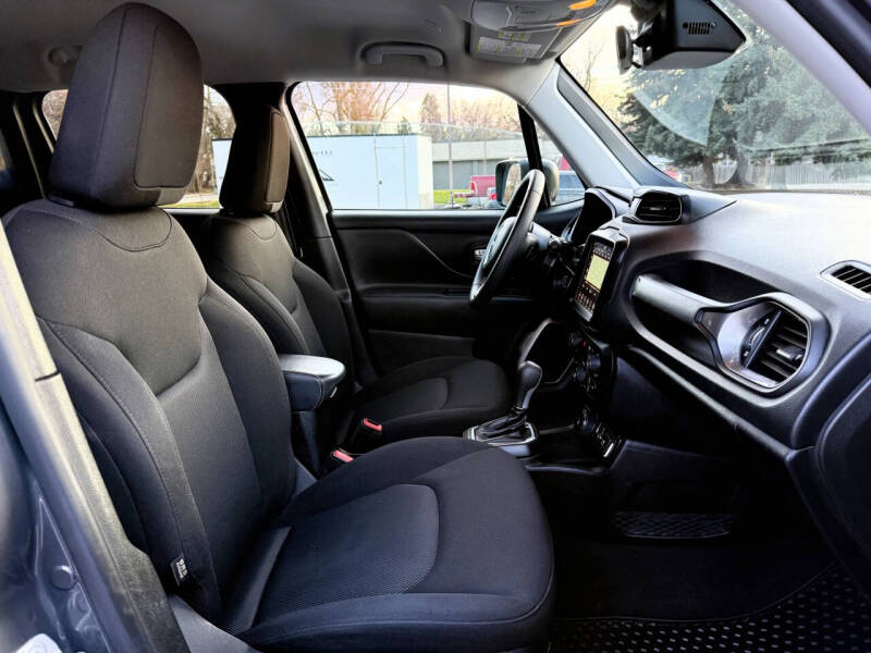 2023 Jeep Renegade Latitude