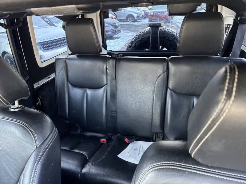 2016 Jeep Wrangler Unlimited Sahara