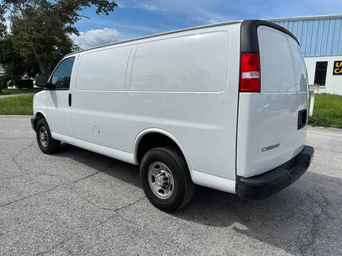 2024 Chevrolet Express 2500