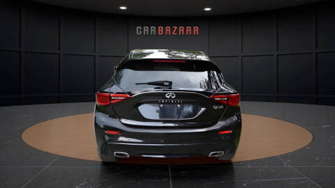 2017 Infiniti QX30 Luxury